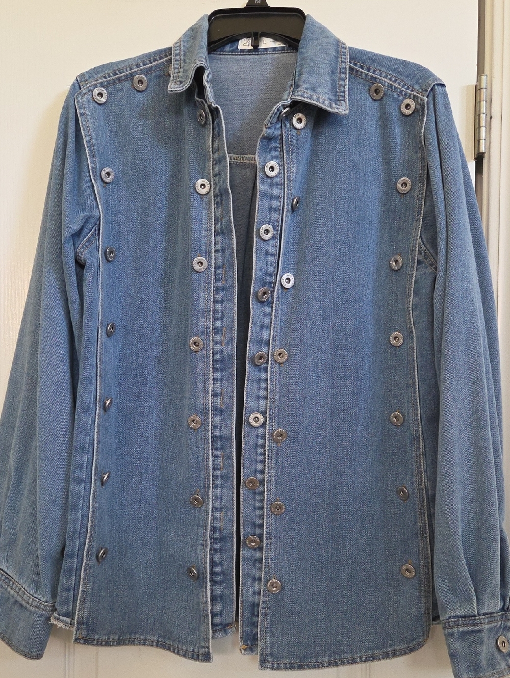 MYM, Unique Denim Button-Accent Jacket in Medium Blue!